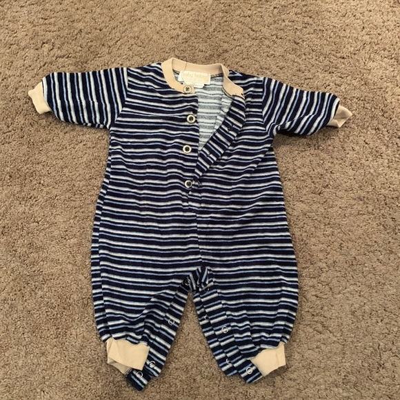 Boys 1 piece outfit - Picture 1 of 3